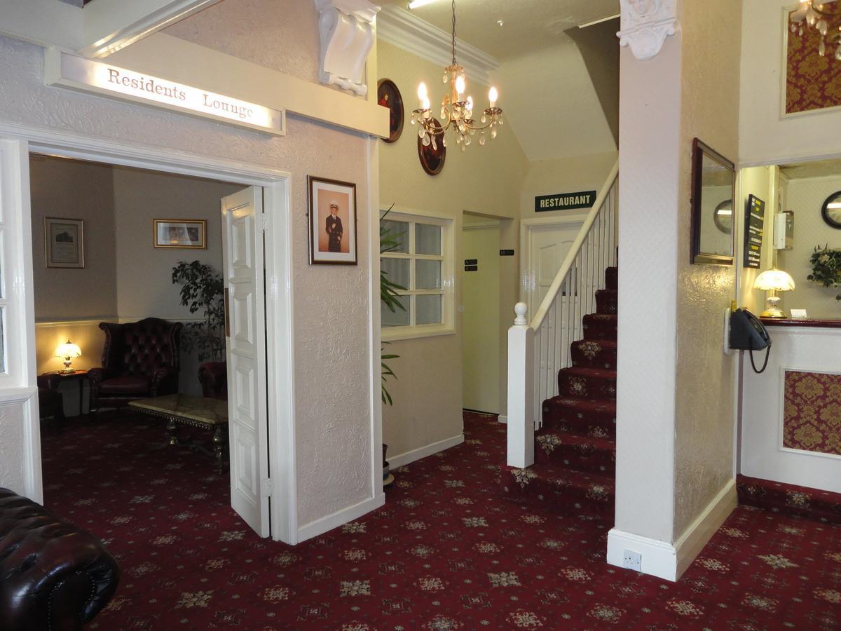 The Talbot Hotel เซาท์พอร์ต ภายนอก รูปภาพ